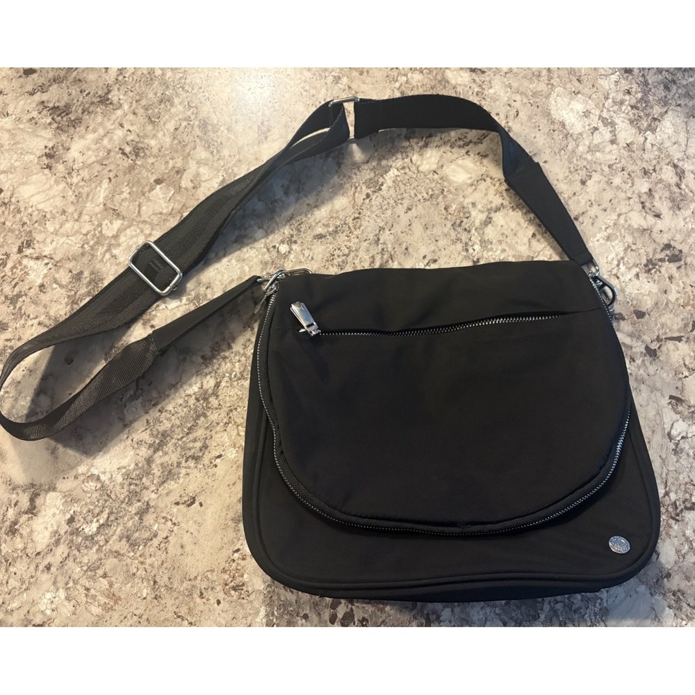 House Of Harlow 1960 Crossbody Bag Black Textile Pockets Lightweight Zipper
